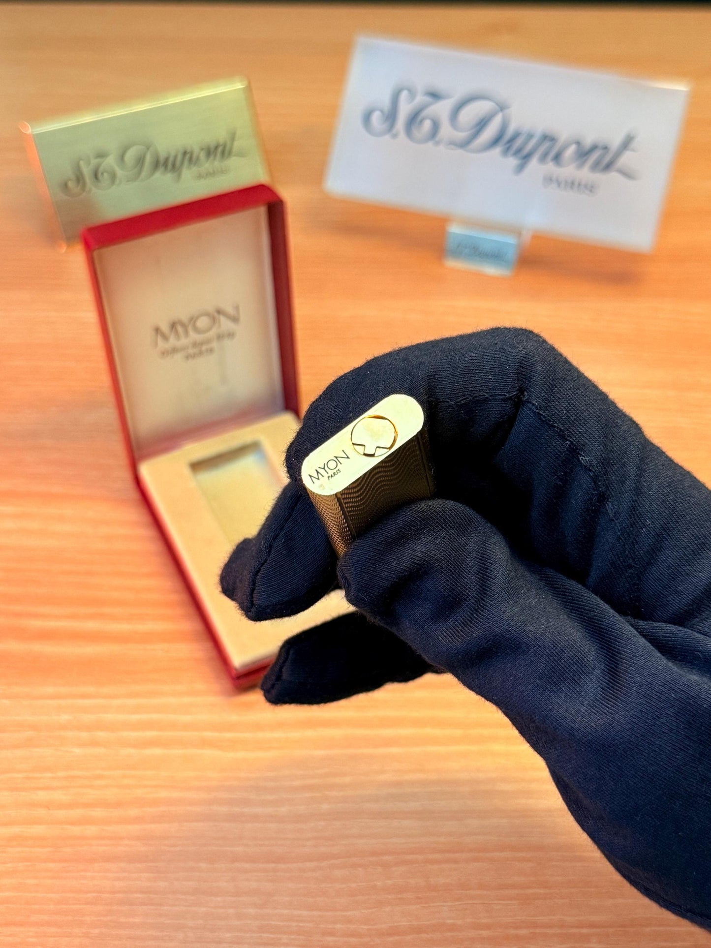 vintage 1970 Rare 24k Gold Finish Myon lighter Paris Made from 1919 with box and documents / working perfect in good condition with initial