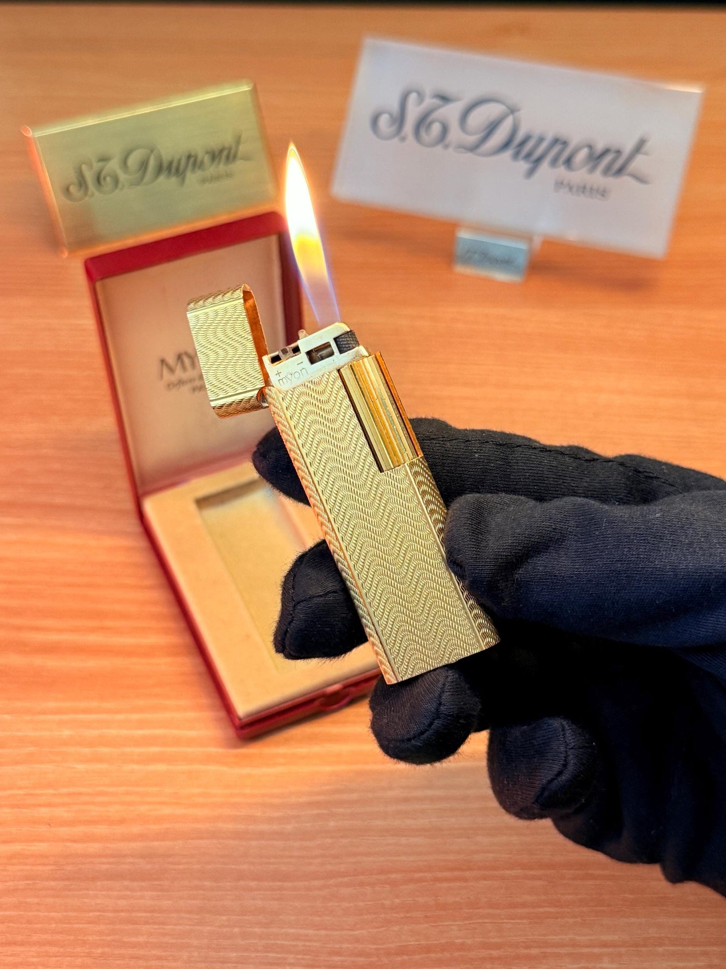 vintage 1970 Rare 24k Gold Finish Myon lighter Paris Made from 1919 with box and documents / working perfect in good condition with initial