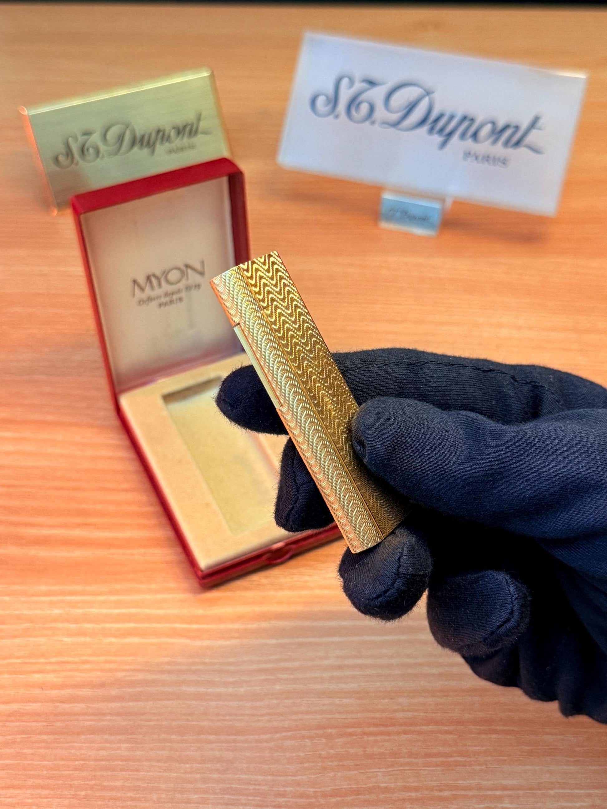 vintage 1970 Rare 24k Gold Finish Myon lighter Paris Made from 1919 with box and documents / working perfect in good condition with initial