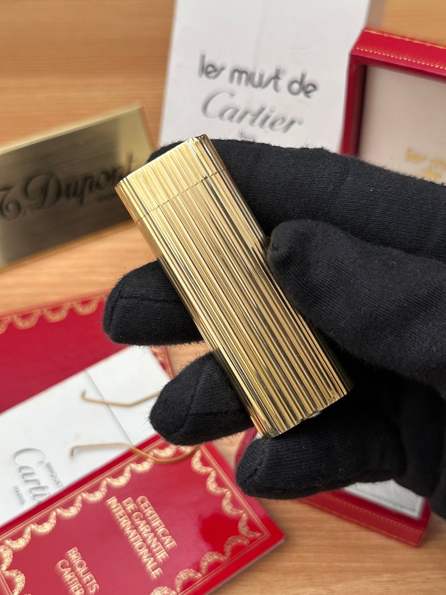 Vintage 1980 Cartier Solid 18k Gold with hallmark 750 jacket \ full set with box and documents guaranteed / good condition working amazing