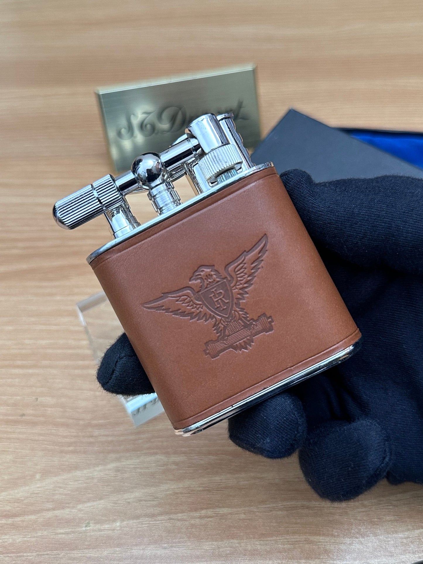 Vintage 1980 ESERCITO table lighter with leather design \ with box never used \ working perfect for cigar & table decor