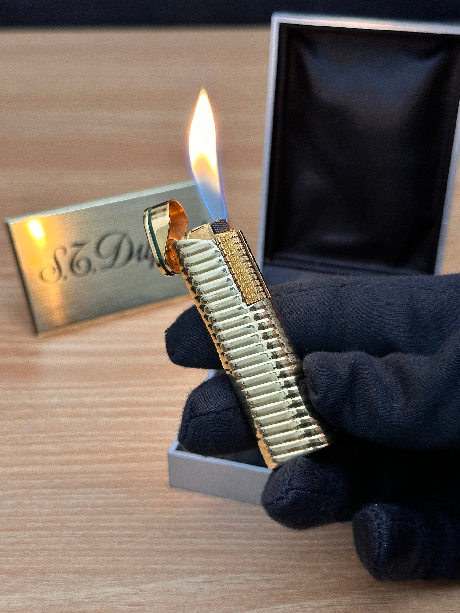 Vintage 1970 pierre cardin Luxury Solid 18k Gold Body with 750 Hallmark \ working perfect collector item \ used in good condition