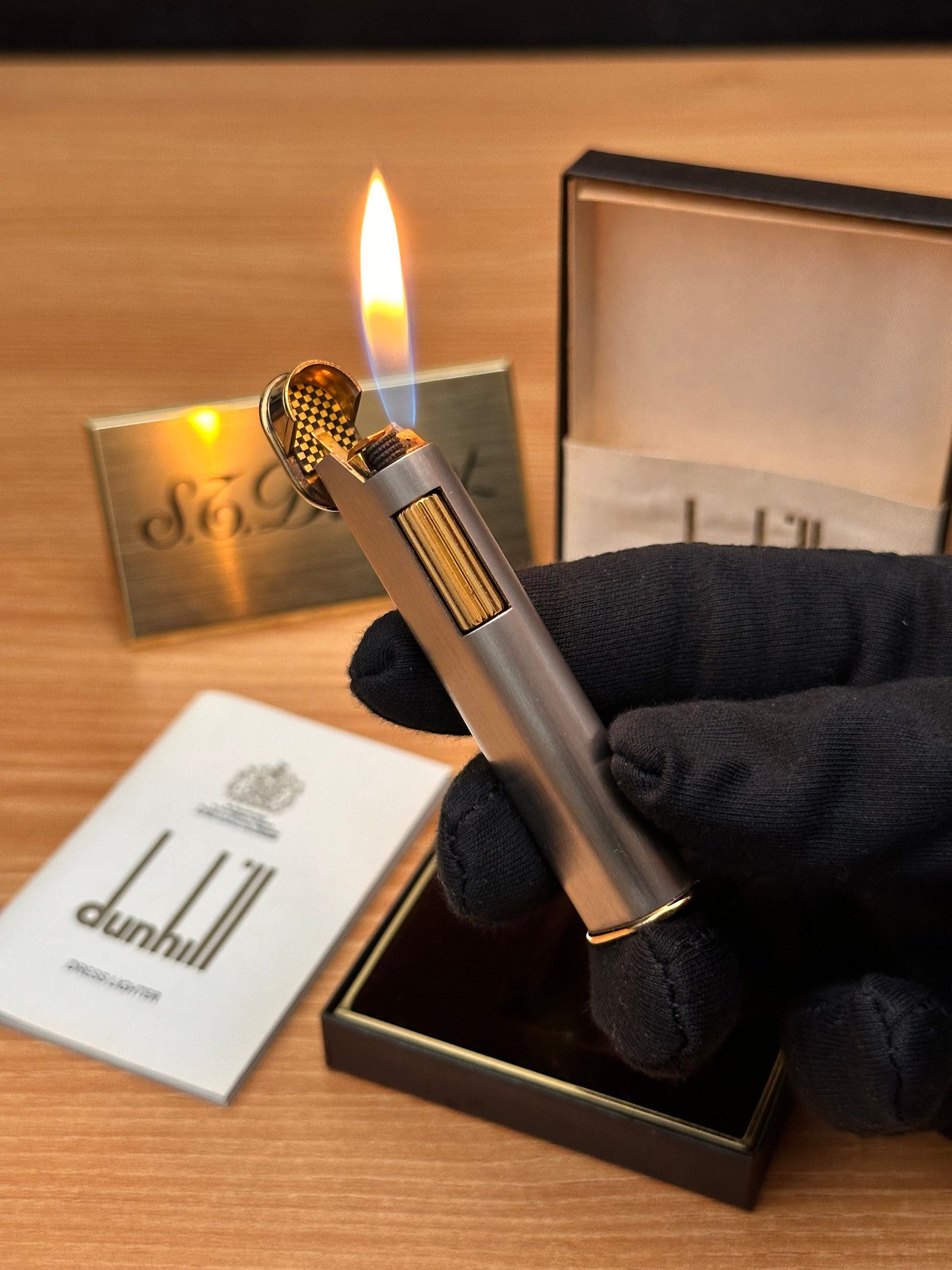 Vintage 1970 Dunhill Dress palladium and Gold finish \ with box and document \ amazing condition \ working perfect