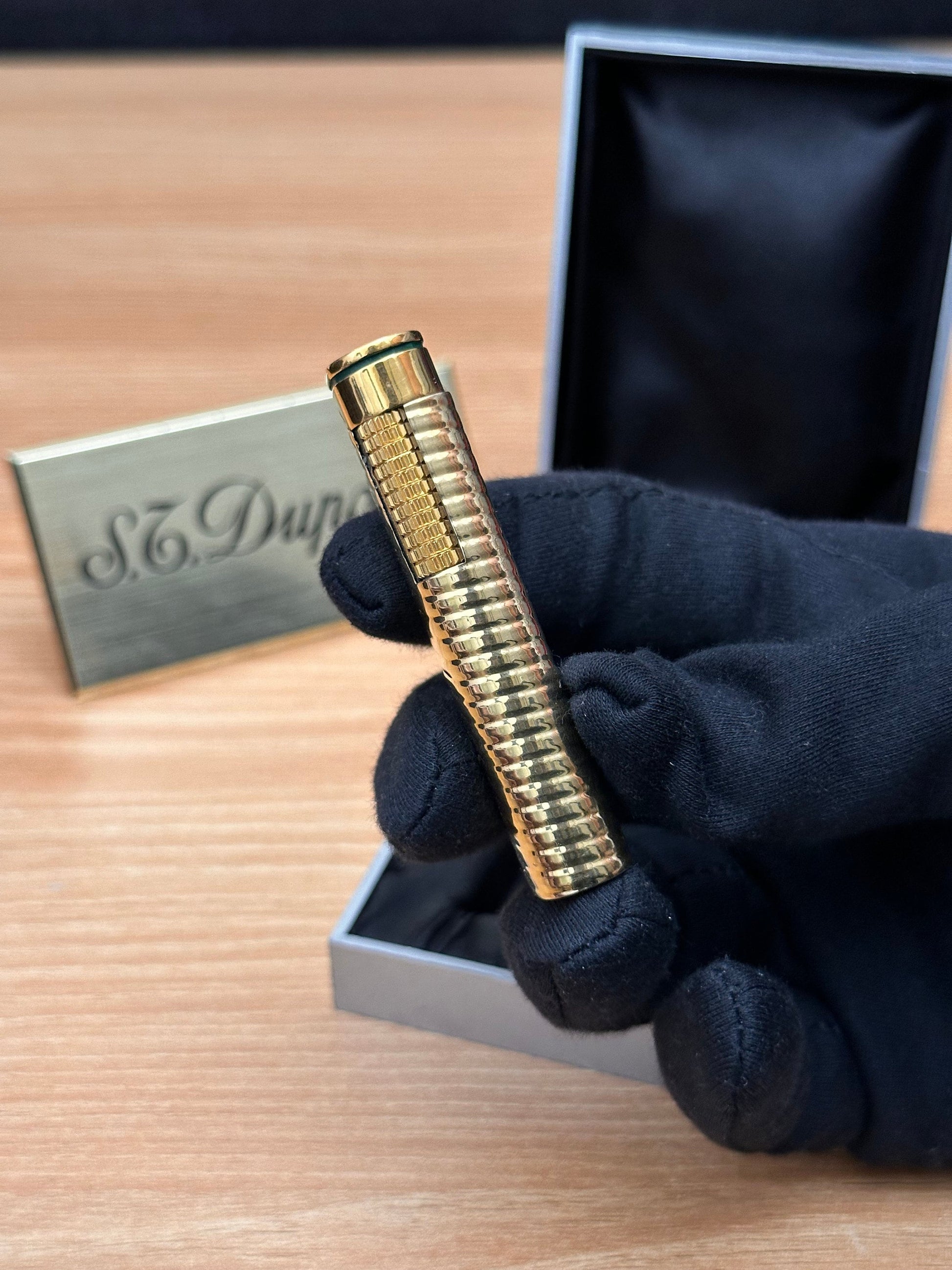 Vintage 1970 pierre cardin Luxury Solid 18k Gold Body with 750 Hallmark \ working perfect collector item \ used in good condition