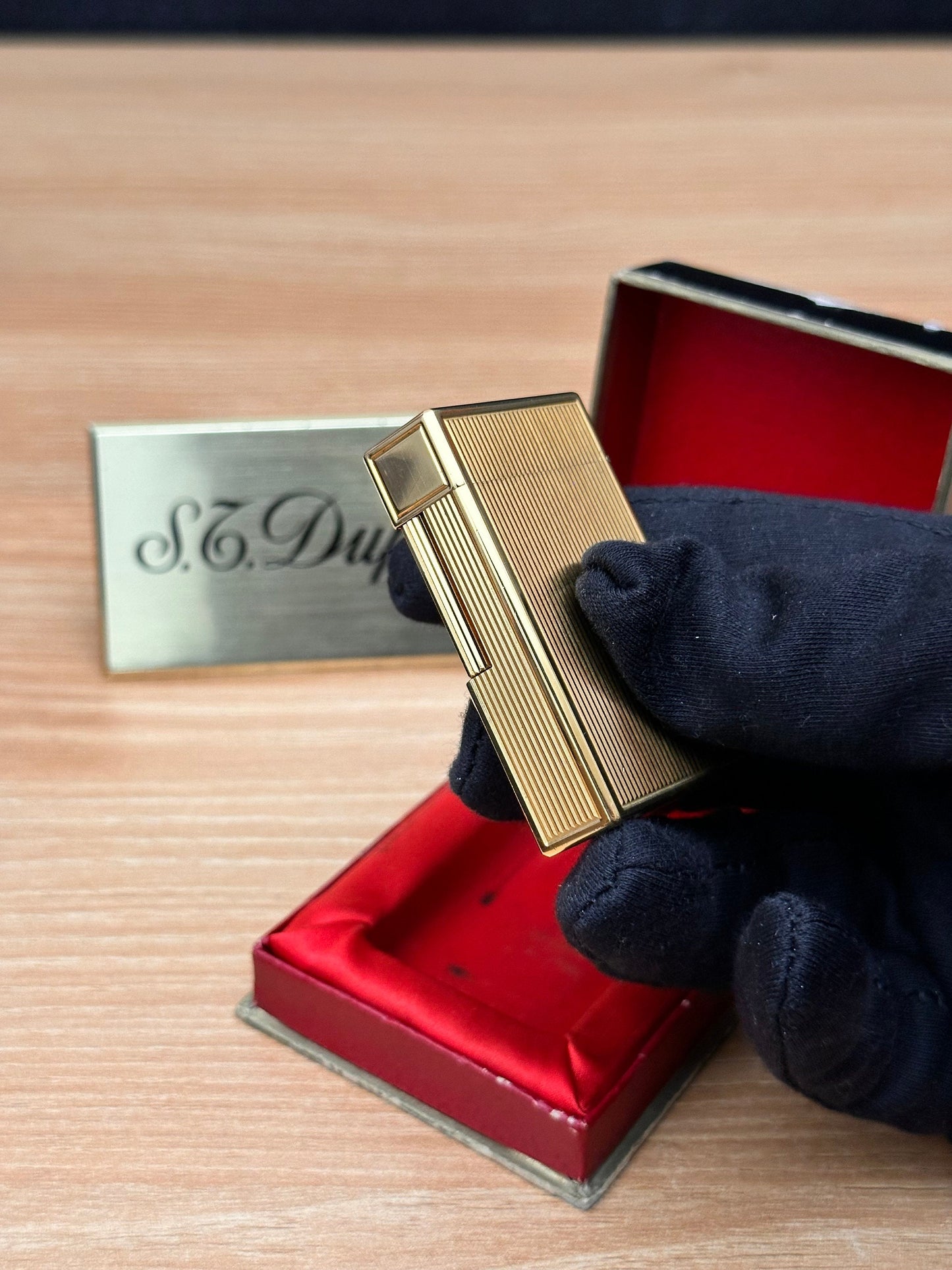 Vintage 1991 Jubile Limited Gold lighter \ working with fluid benzine \ amazing condition