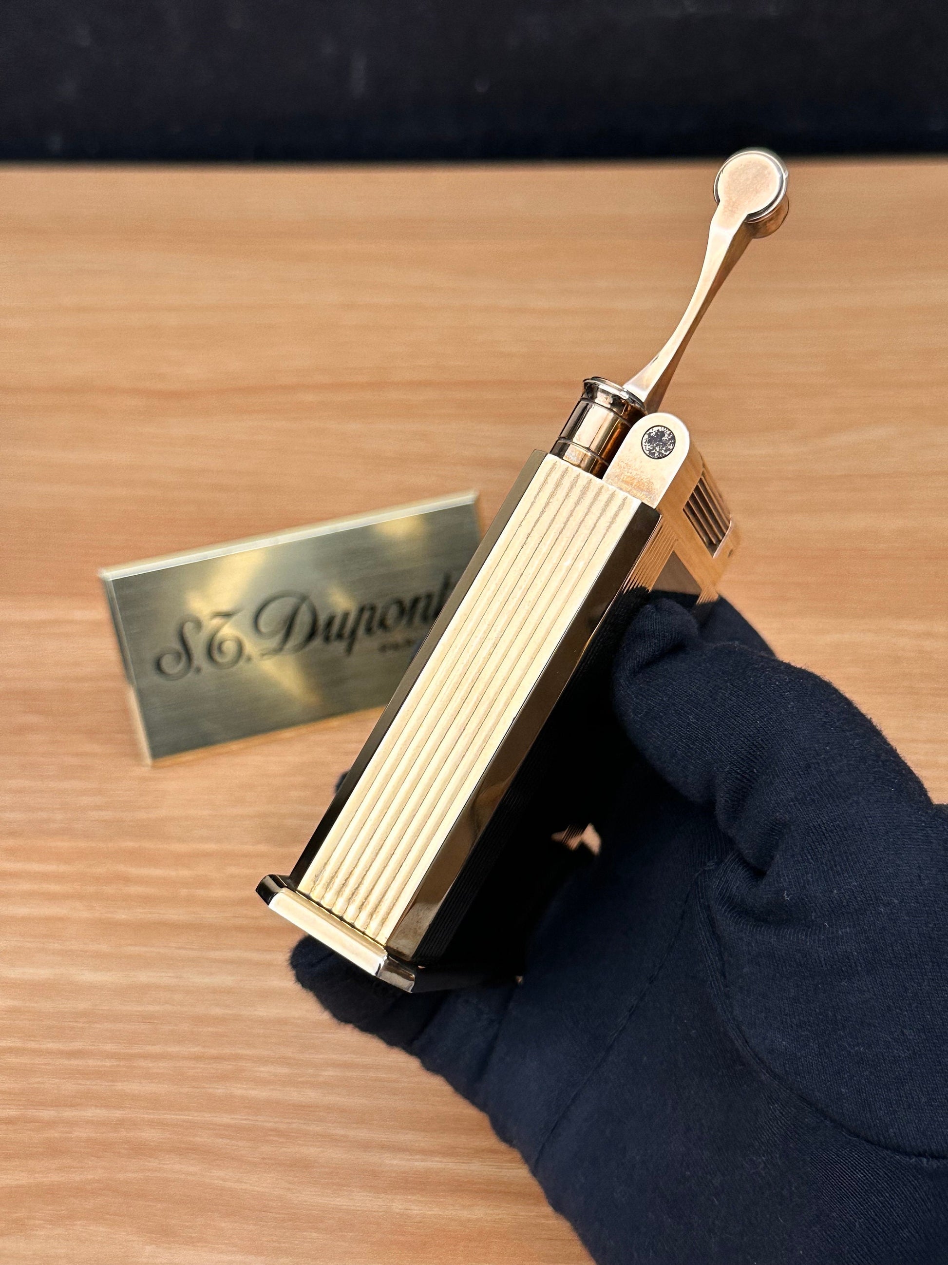 antique 1940 St Dupont Jeroboam Gold Finish Lacquered Petrol Table lighter / amazing condition working perfect