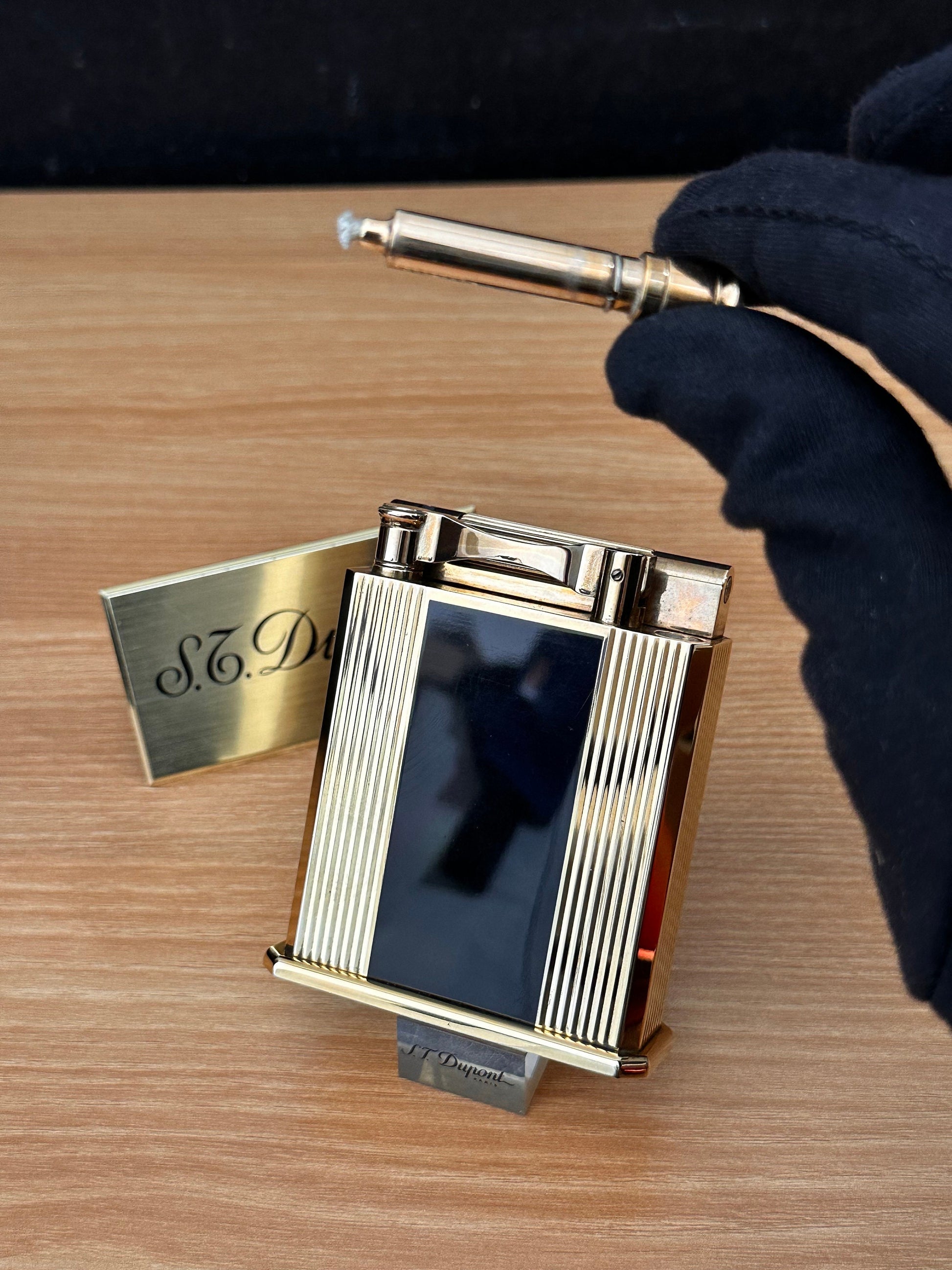 antique 1940 St Dupont Jeroboam Gold Finish Lacquered Petrol Table lighter / amazing condition working perfect